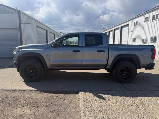 2024 Sterling Gray Metallic Chevrolet Colorado Trail Boss 4X4 Truck