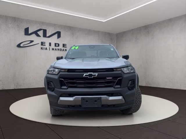 2024 Sterling Gray Metallic Chevrolet Colorado Trail Boss 4X4 Truck