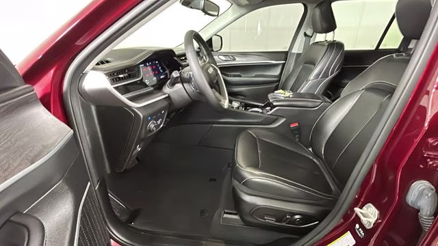2023 Velvet Red Pearlcoat Jeep Grand Cherokee 4xe 4X4 SUV