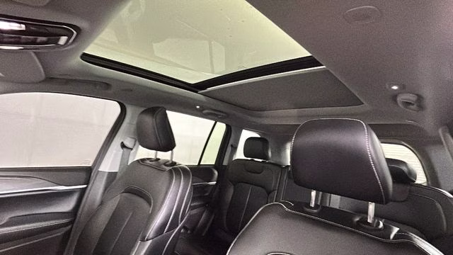 2023 Velvet Red Pearlcoat Jeep Grand Cherokee 4xe 4X4 SUV