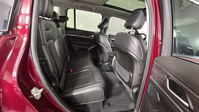 2023 Velvet Red Pearlcoat Jeep Grand Cherokee 4xe 4X4 SUV