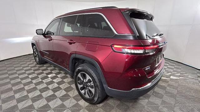 2023 Velvet Red Pearlcoat Jeep Grand Cherokee 4xe 4X4 SUV