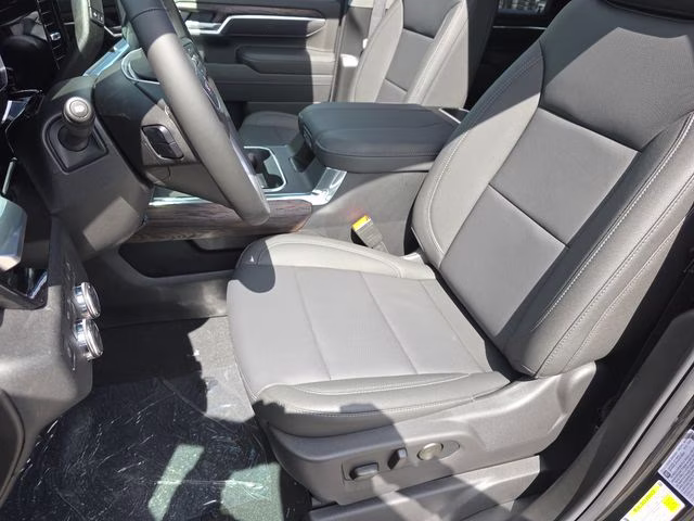 2026 Onyx Black GMC Sierra 2500HD SLT 4X4 Truck