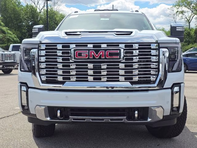 2026 Glacier White Tricoat GMC Sierra 2500HD Denali 4X4 Truck