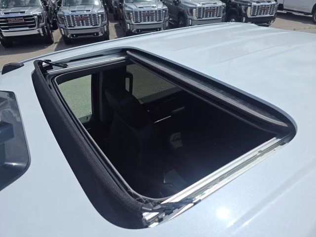 2026 Glacier White Tricoat GMC Sierra 2500HD Denali 4X4 Truck