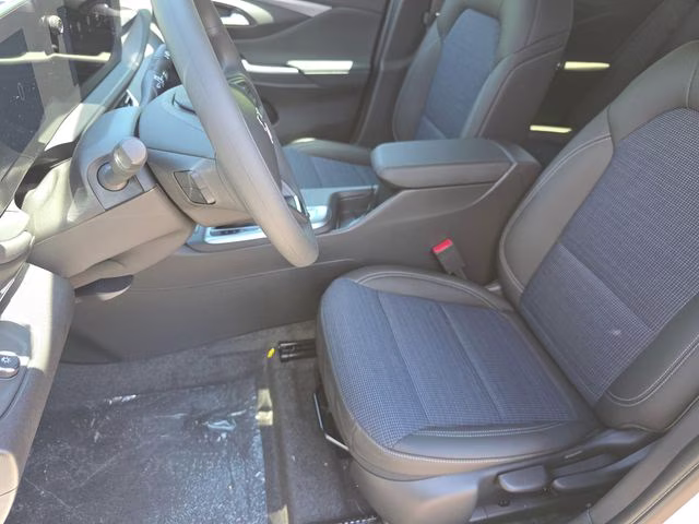 2026 Summit White Buick Envista Preferred FWD SUV