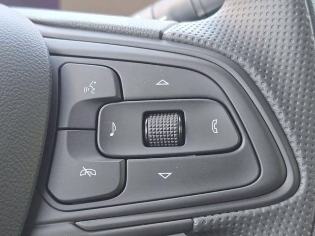 2026 Summit White Buick Envista Preferred FWD SUV