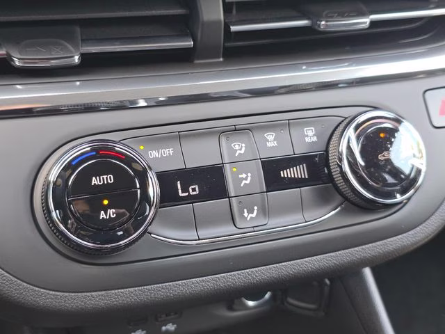 2026 Summit White Buick Envista Preferred FWD SUV