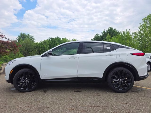 2026 Summit White Buick Envista Sport Touring FWD SUV