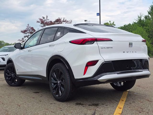 2026 Summit White Buick Envista Sport Touring FWD SUV
