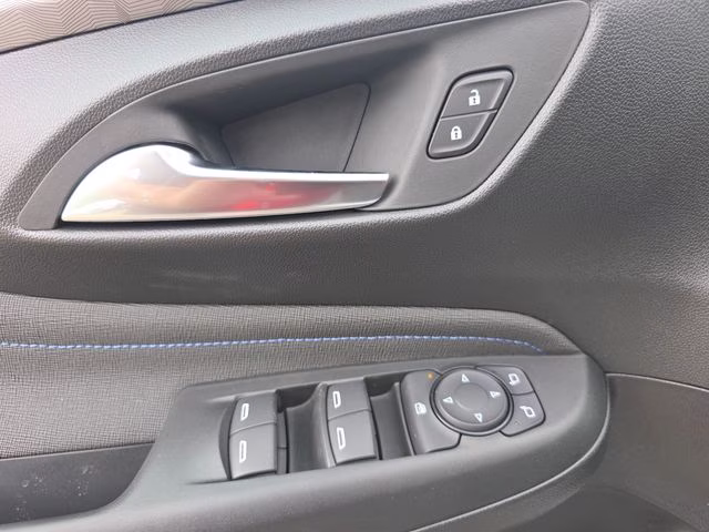 2026 Summit White Buick Envista Sport Touring FWD SUV