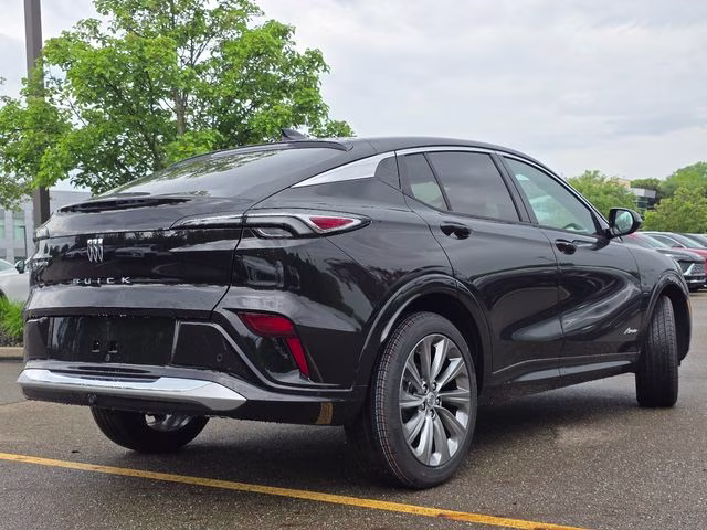 2026 Ebony Twilight Metallic Buick Envista Avenir FWD SUV