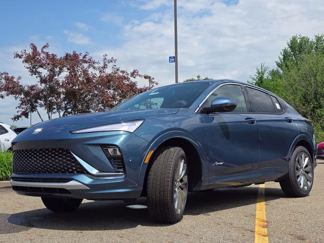 2026 Ocean Blue Metallic Buick Envista Avenir FWD SUV