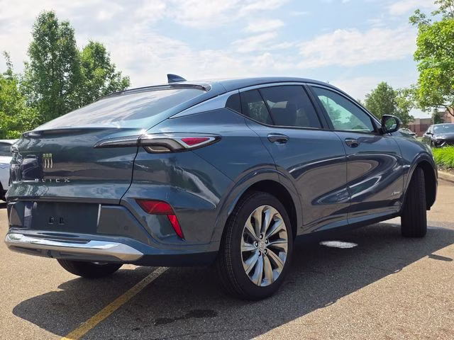 2026 Ocean Blue Metallic Buick Envista Avenir FWD SUV