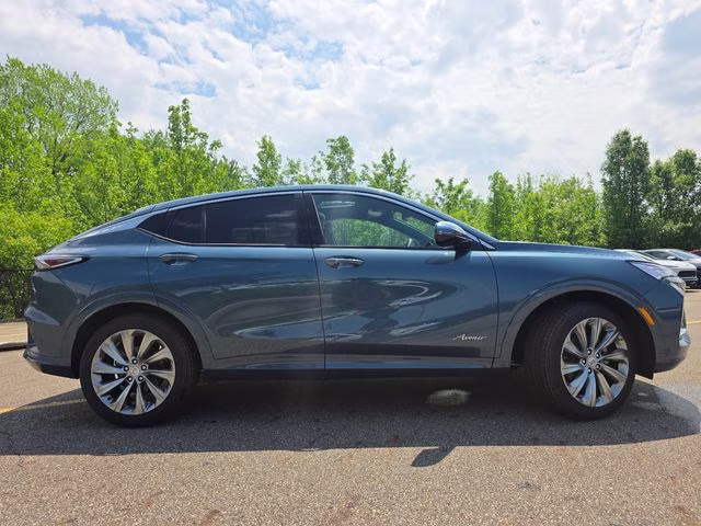 2026 Ocean Blue Metallic Buick Envista Avenir FWD SUV