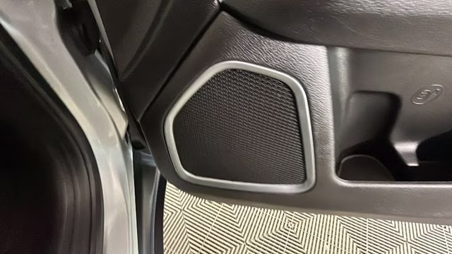 2025 Silver Zynith Metallic Clearcoat Jeep Compass Sport 4X4 SUV