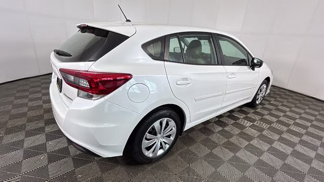 2020 Crystal White Pearl Subaru Impreza Base AWD Hatchback