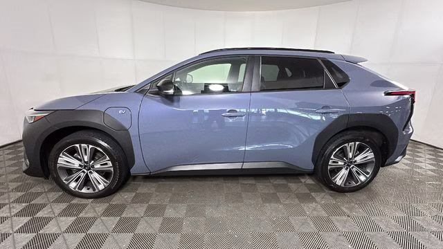 2023 Harbor Mist Gray Pearl Subaru Solterra Limited AWD SUV