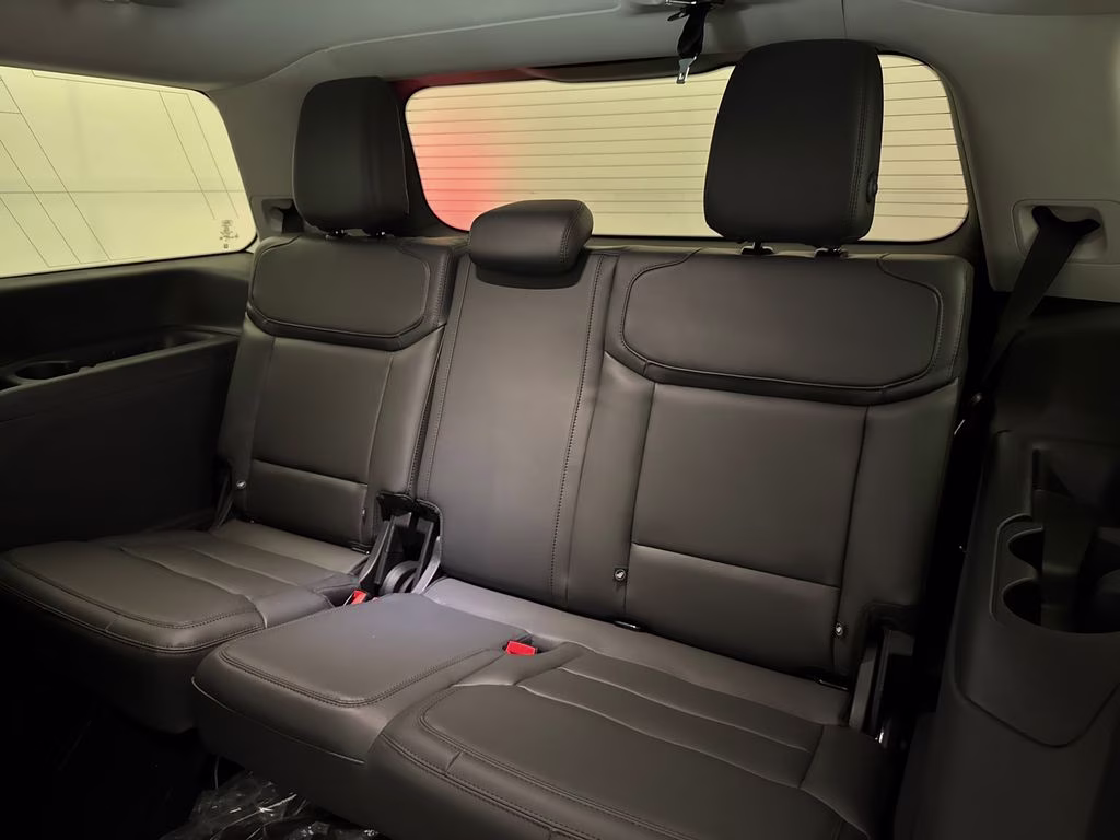 2026 Oxford White Ford Expedition Active RWD SUV
