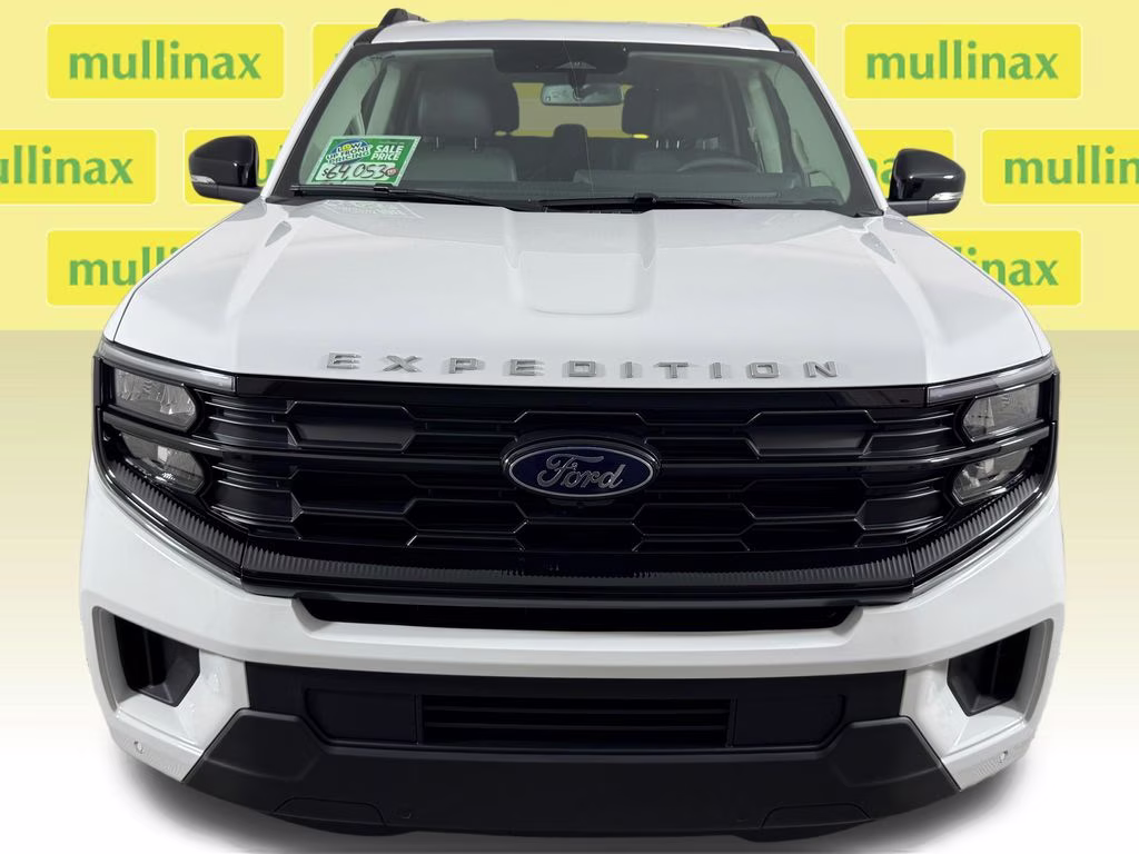 2026 Oxford White Ford Expedition Active RWD SUV