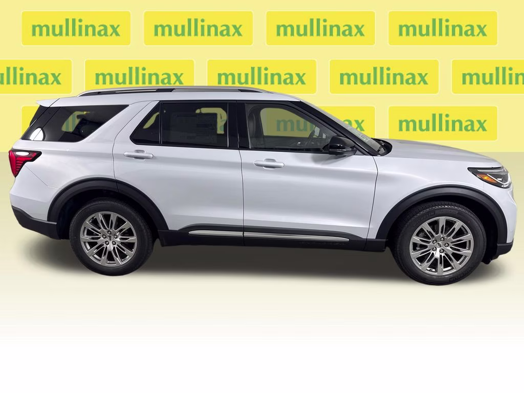 2026 Space White Metallic Ford Explorer Platinum RWD SUV