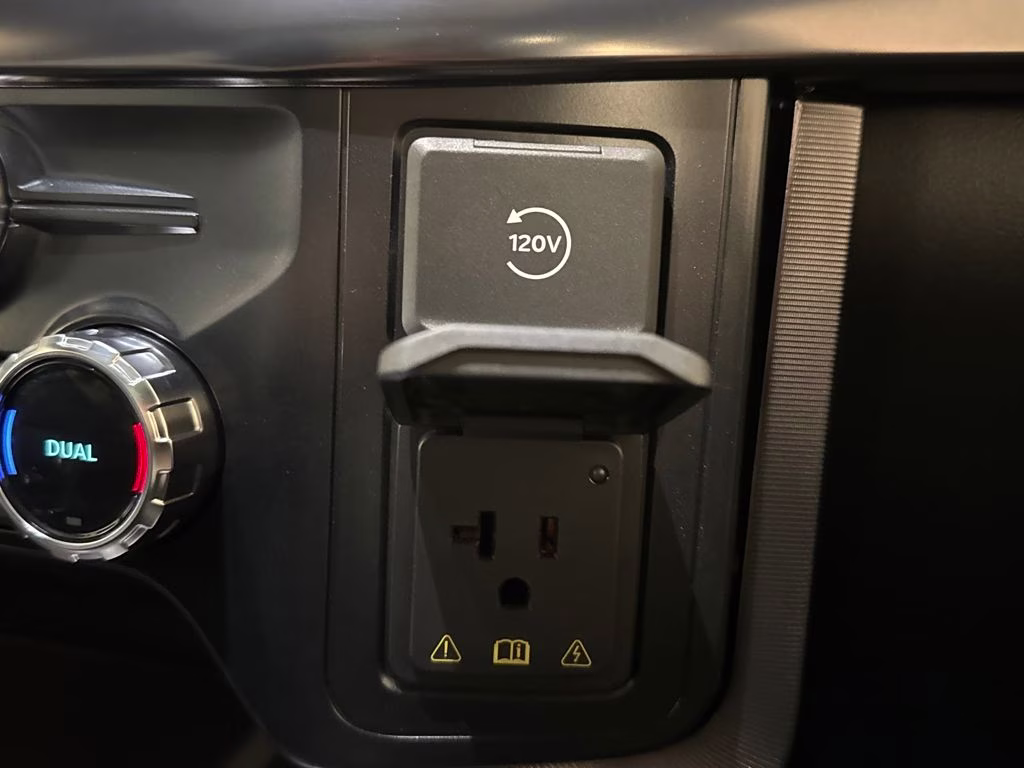 2026 Avalanche Ford F-150 Platinum 4X4 Truck