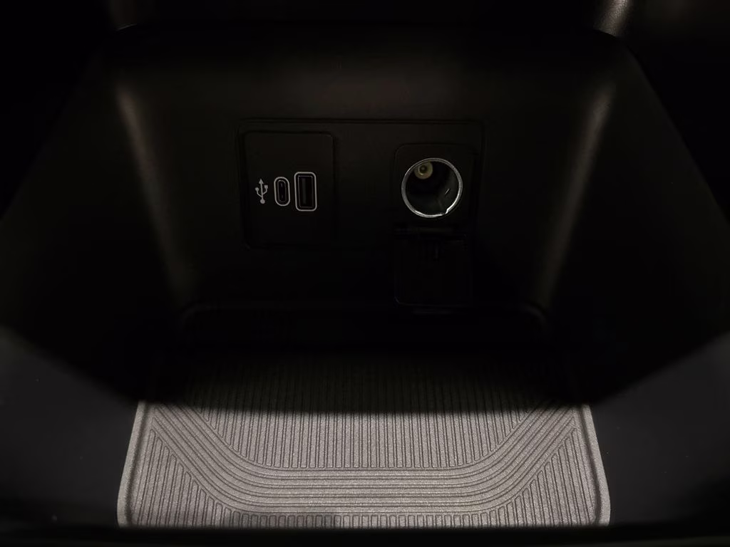 2026 White Metallic Ford Explorer Active RWD SUV