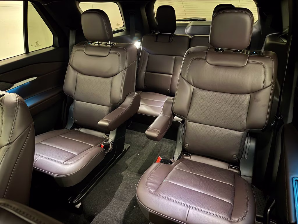 2026 Space White Metallic Ford Explorer Platinum RWD SUV