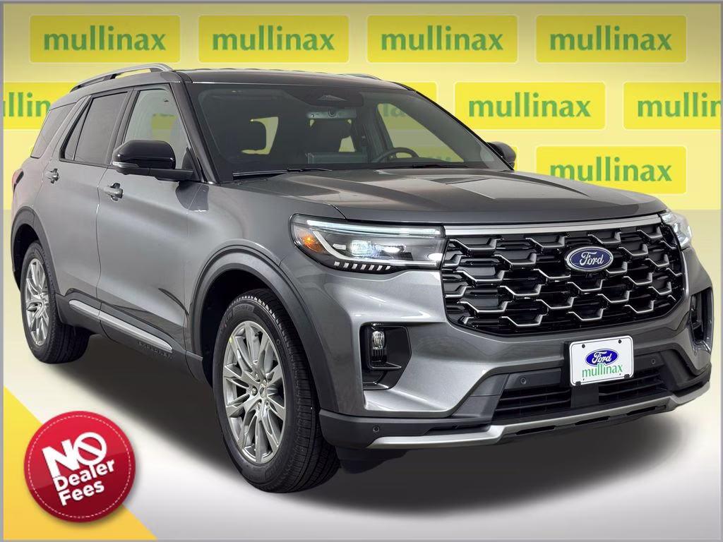2026 Ford Explorer Platinum's photo