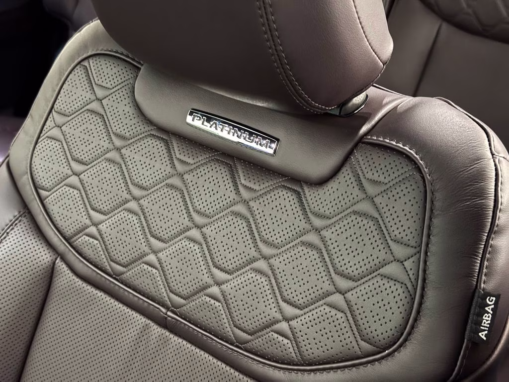 2026 Carbonized Gray Metallic Ford Explorer Platinum 4X4 SUV