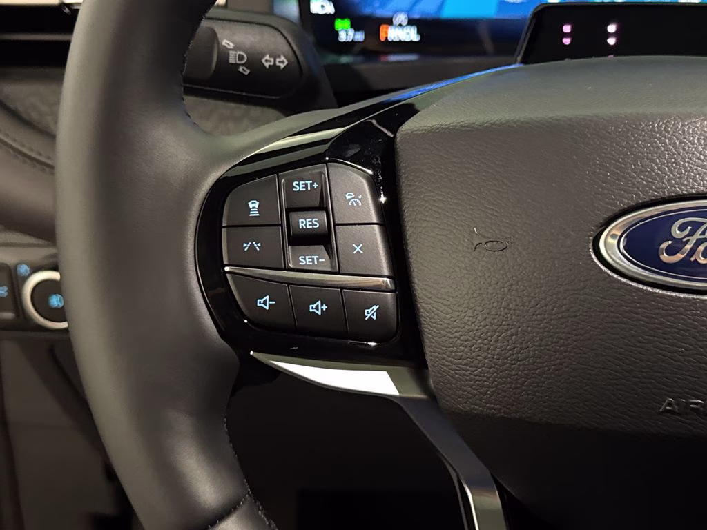 2026 Carbonized Gray Metallic Ford Explorer Platinum 4X4 SUV