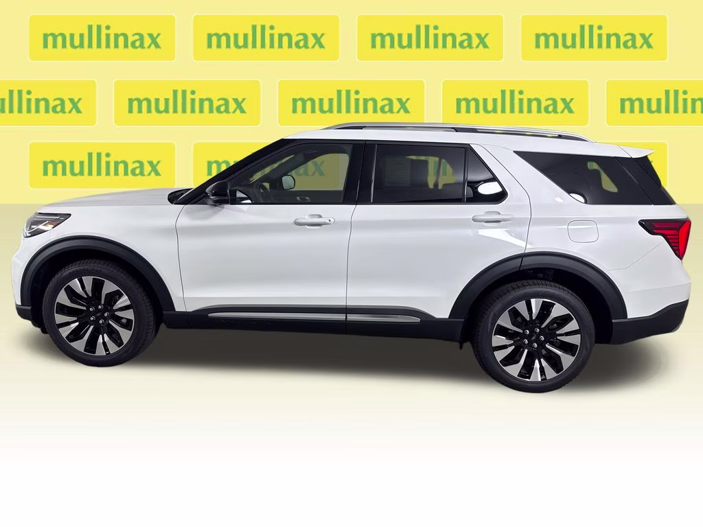 2026 Star White Metallic Tri-Coat Ford Explorer Platinum 4X4 SUV