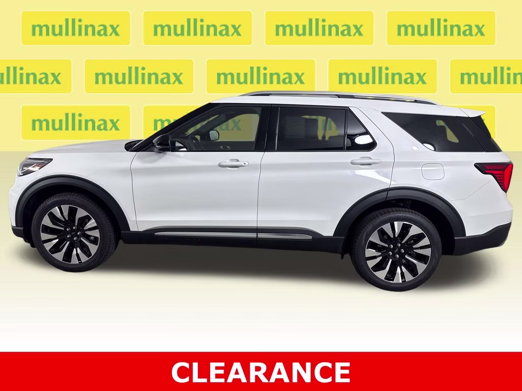 2026 Star White Metallic Tri-Coat Ford Explorer Platinum 4X4 SUV