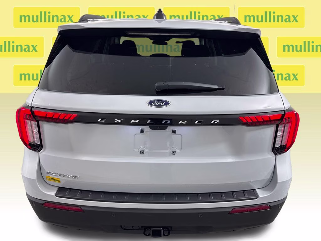 2026 White Metallic Ford Explorer Active RWD SUV