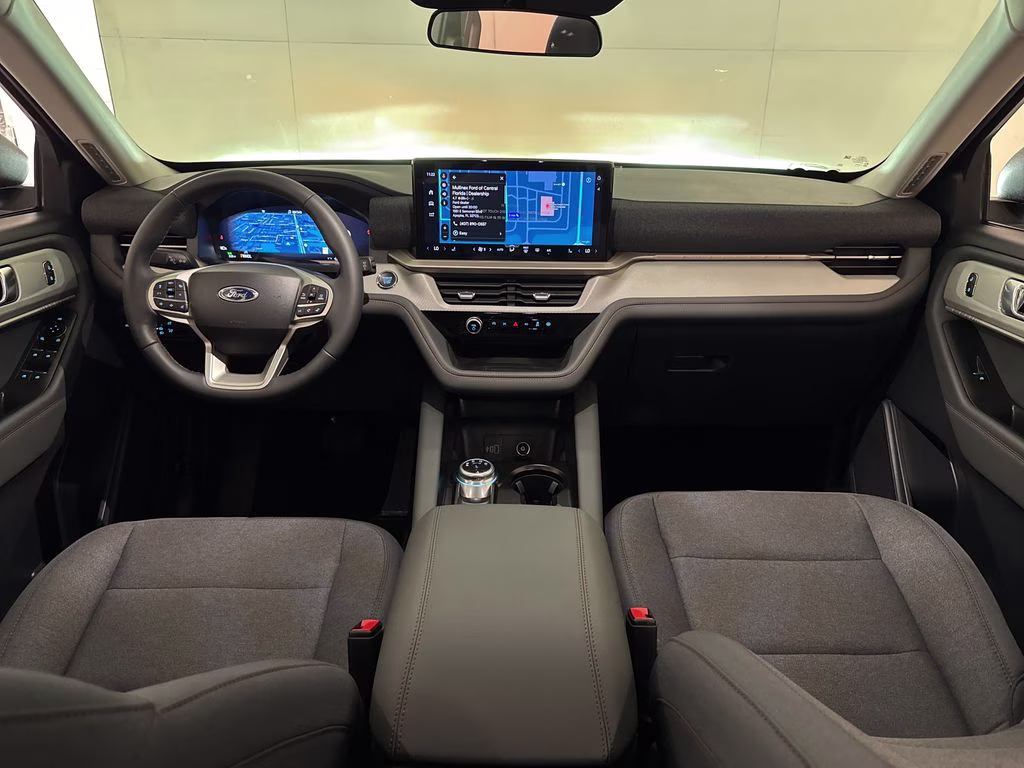 2026 White Metallic Ford Explorer Active RWD SUV