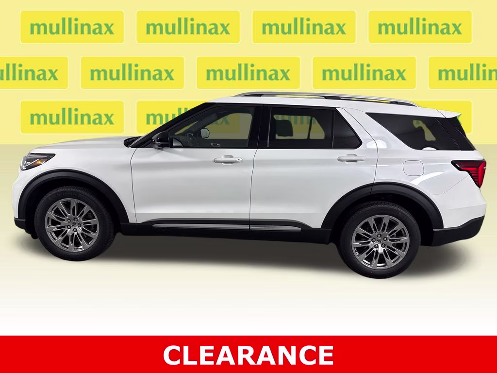 2026 Star White Metallic Tri-Coat Ford Explorer Platinum RWD SUV