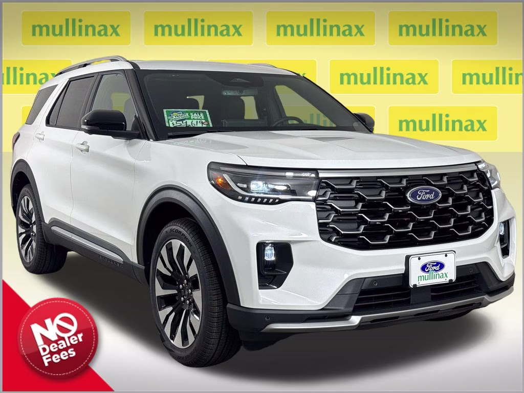 2026 Star White Metallic Tri-Coat Ford Explorer Platinum 4X4 SUV