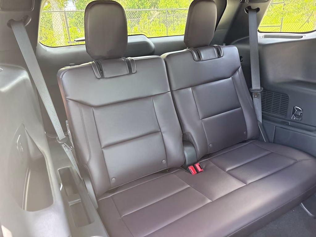 2026 Black Metallic Ford Explorer Platinum 4X4 SUV