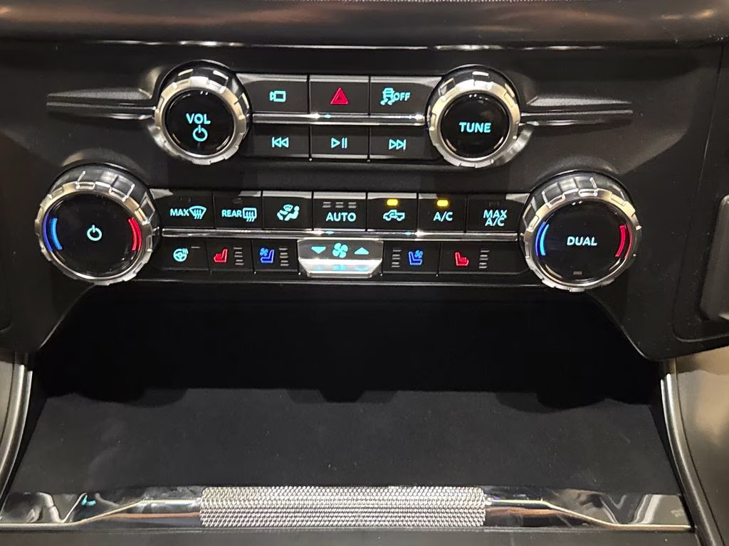 2026 Silver Metallic Ford F-150 Lariat 4X4 Truck
