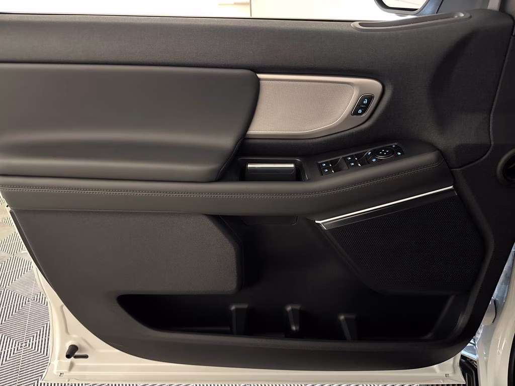 2026 Oxford White Ford Expedition Active RWD SUV