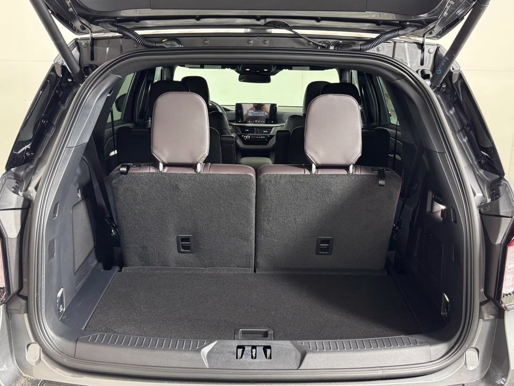 2026 Carbonized Gray Metallic Ford Explorer Platinum RWD SUV