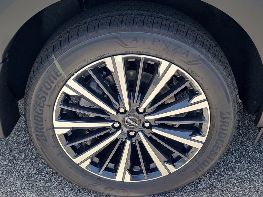 2026 Boulder Gray Pearl Nissan Pathfinder Platinum 4X4 SUV