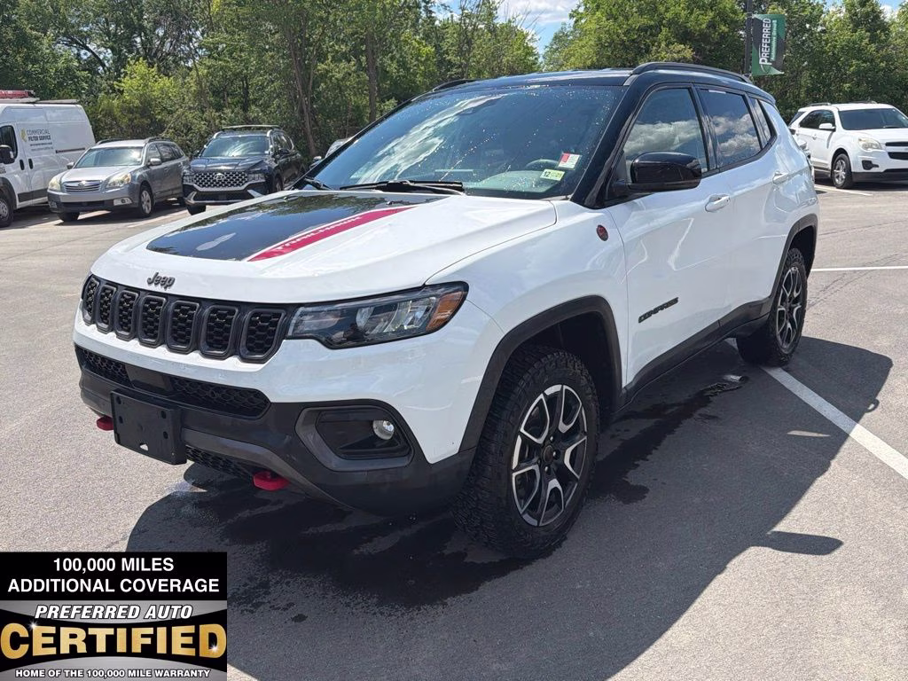 2025 Bright White Clearcoat Jeep Compass Trailhawk 4X4 SUV