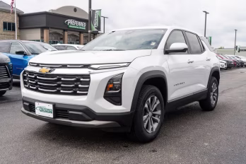 2025 Summit White Chevrolet Equinox LT FWD SUV