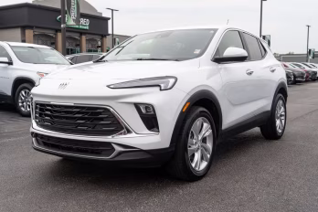 2025 Summit White Buick Encore GX Preferred FWD SUV