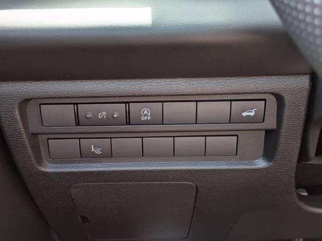 2026 White Diamond/Black Roof Mitsubishi Outlander Black Edition FWD SUV