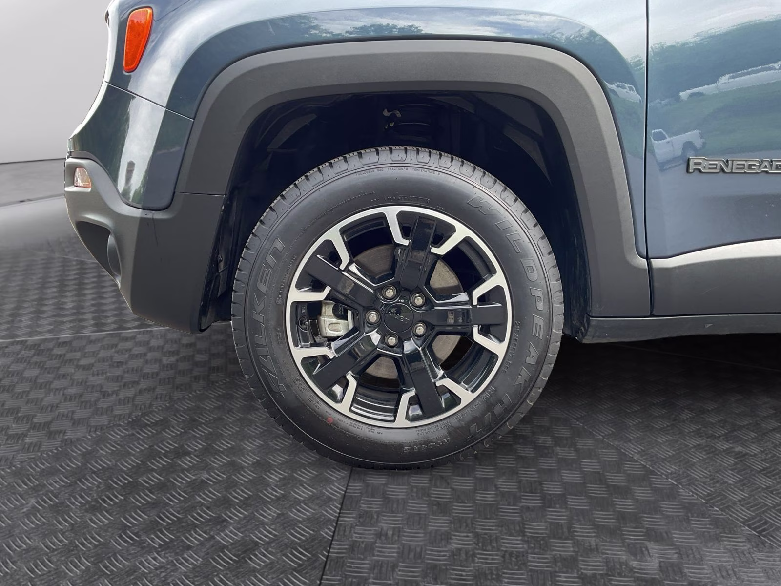 2023 Slate Blue Pearlcoat Jeep Renegade Latitude 4X4 SUV