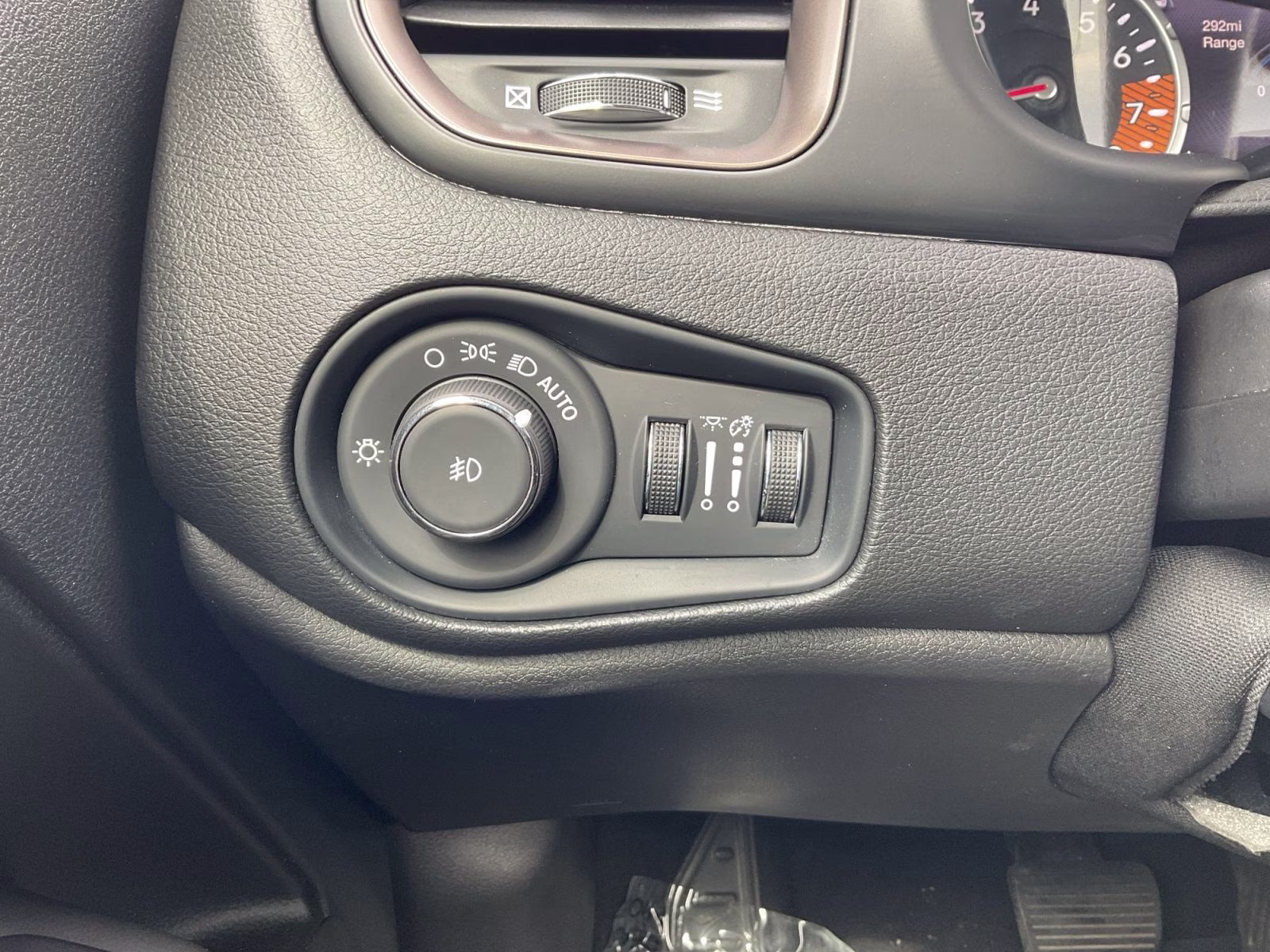 2023 Slate Blue Pearlcoat Jeep Renegade Latitude 4X4 SUV