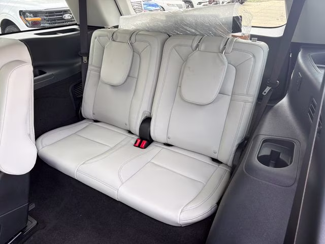 2026 Red Carpet Tinted Clearcoat Lincoln Aviator Reserve AWD SUV