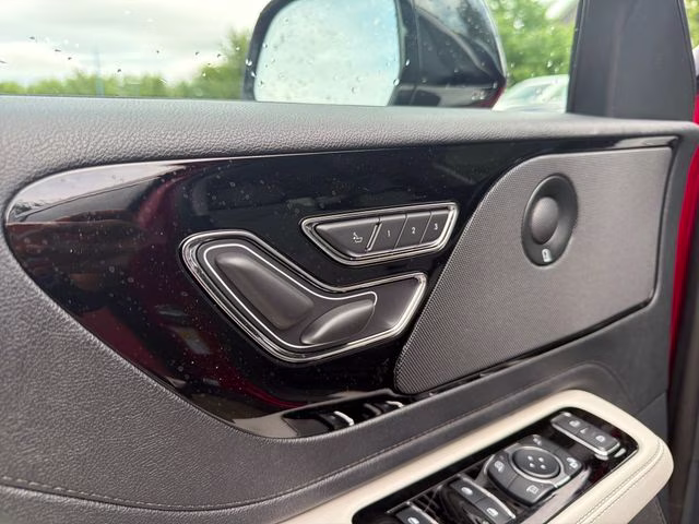 2026 Red Carpet Tinted Clearcoat Lincoln Aviator Reserve AWD SUV